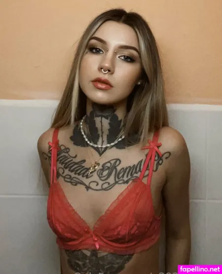 Emilia Karin OnlyFans Thumbnail #y5mIzJvMrB