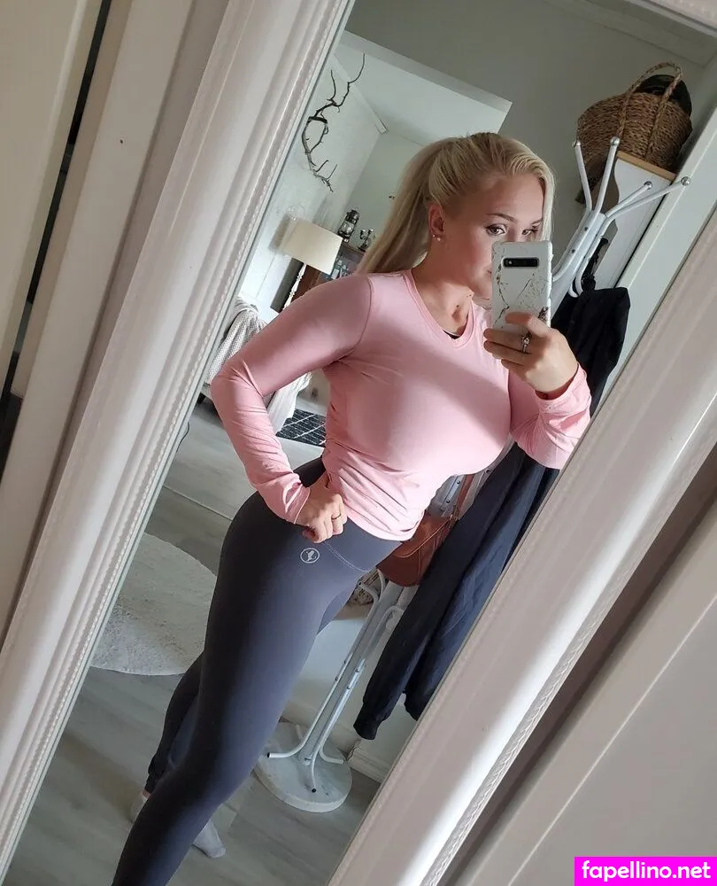 linden.emilia, princesslinden, user Nude Leaked OnlyFans Photo #dO7whX8mfJ