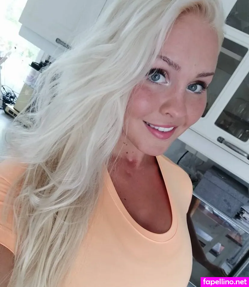 linden.emilia, princesslinden, user Nude Leaked OnlyFans Photo #p0IN6nqVVs