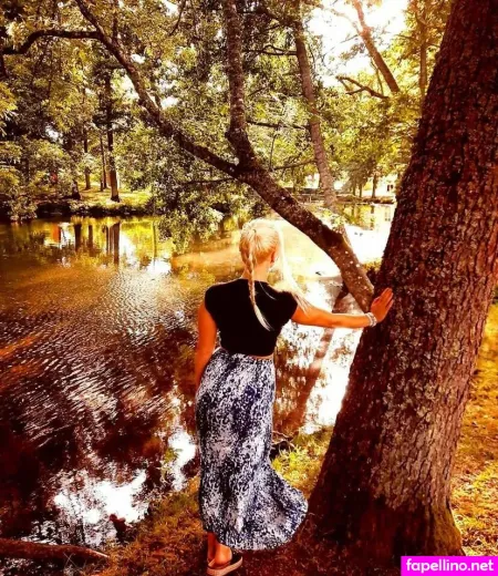 Emilia Linden OnlyFans Thumbnail #pW4iqQQnYN