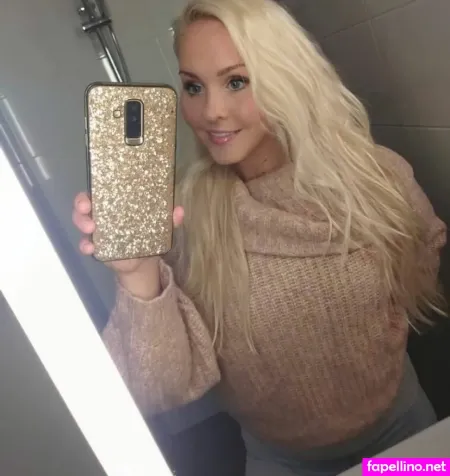Emilia Linden OnlyFans Thumbnail #trvm9KRGyW