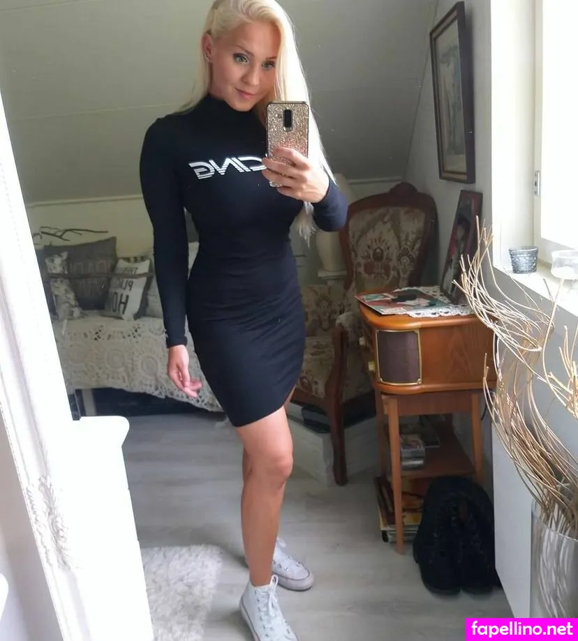linden.emilia, princesslinden, user Nude Leaked OnlyFans Photo #zm4var5zPR