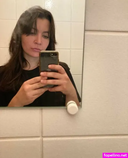 Emilia Mars OnlyFans Thumbnail #0IECVnnkYu