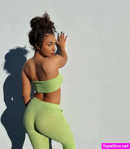 Emilia Merkell OnlyFans Thumbnail #EsQgJDc7U9