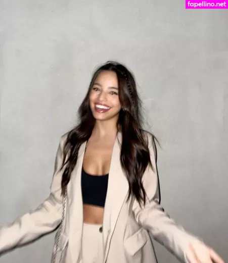 Emilia Mernes OnlyFans Thumbnail #AEKl8t8p7x