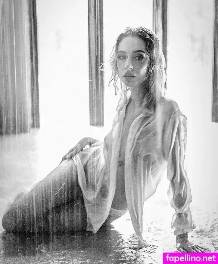 Emilia Rozalia Main Profile Photo