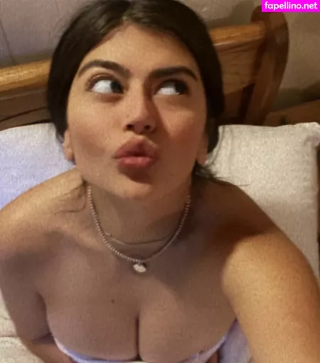 Emilia Torres OnlyFans Thumbnail #ZPN0WHSngr
