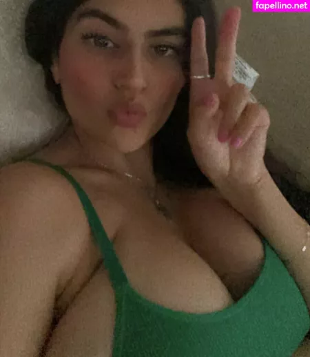 Emilia Torres OnlyFans Thumbnail #q9pV4Vg9rN