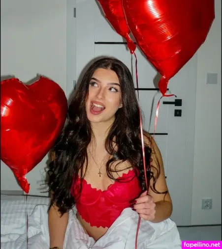 Emilia Wegrzynek OnlyFans Thumbnail #4CjUTnsuln