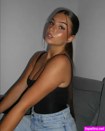 Emilia Wegrzynek OnlyFans Thumbnail #CJ4QTAcusK