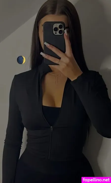 Emilia Wegrzynek OnlyFans Thumbnail #Yj6ufUpzOS