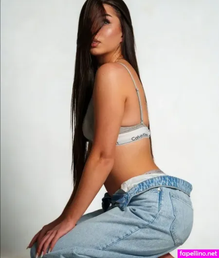 Emilia Wegrzynek OnlyFans Thumbnail #ePkAkiaLJ0