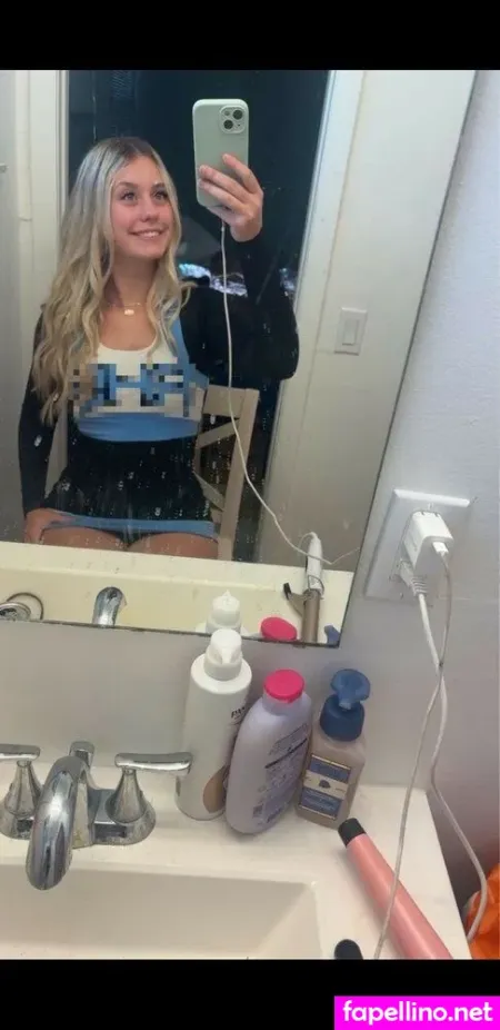 Emilia69 Main Profile Photo