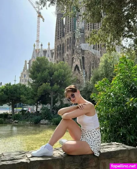 Emiliaa 18 OnlyFans Thumbnail #DT76LQp4ch