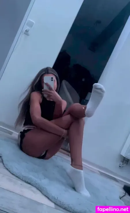 Emiliaaa Rose OnlyFans Thumbnail #Lscb59F2rV