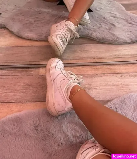 Emiliaaa Rose OnlyFans Thumbnail #rQ5FsHpI2X