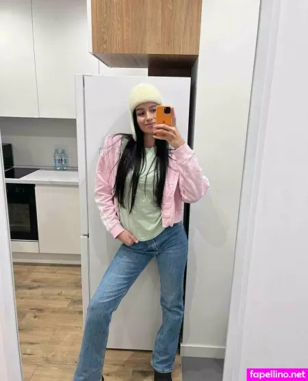 Emiliaaa OnlyFans Thumbnail #5Jc0FE6xeA