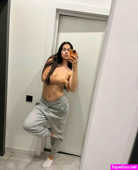 Emiliaaa OnlyFans Thumbnail #NQdK0BBaqs