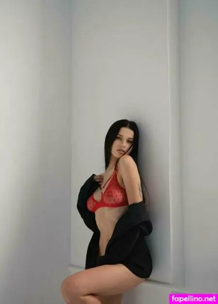 Emiliaaa OnlyFans Thumbnail #s7acw2cDDX