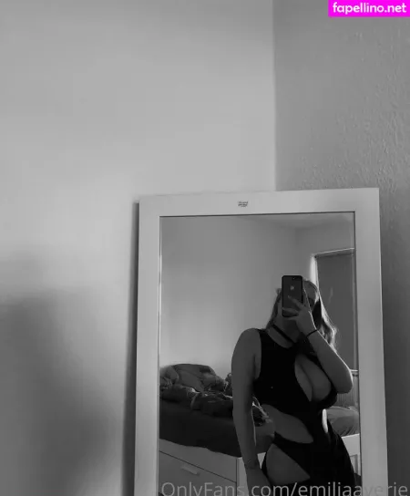 Emiliaaverie OnlyFans Thumbnail #sQXiIopnlf