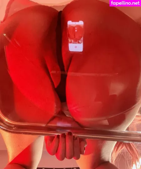 Emiliabear OnlyFans Thumbnail #CVh4Wz6exu