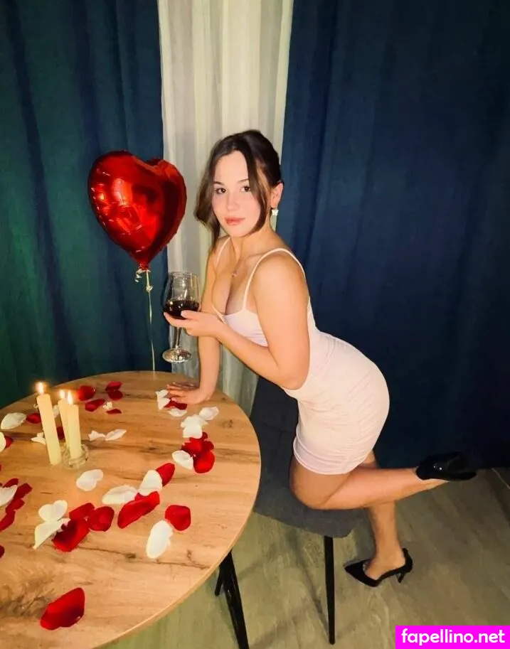 Emilia_Dream, emilliadreams Nude Leaked OnlyFans Photo #qNppo1kFzO