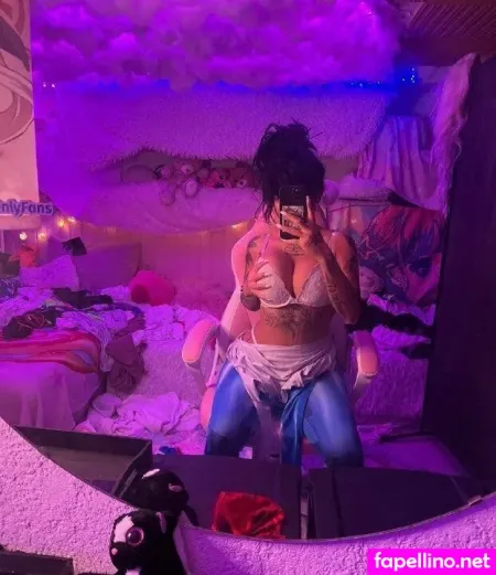 Emiliajolie OnlyFans Thumbnail #4mE8ugoSr9