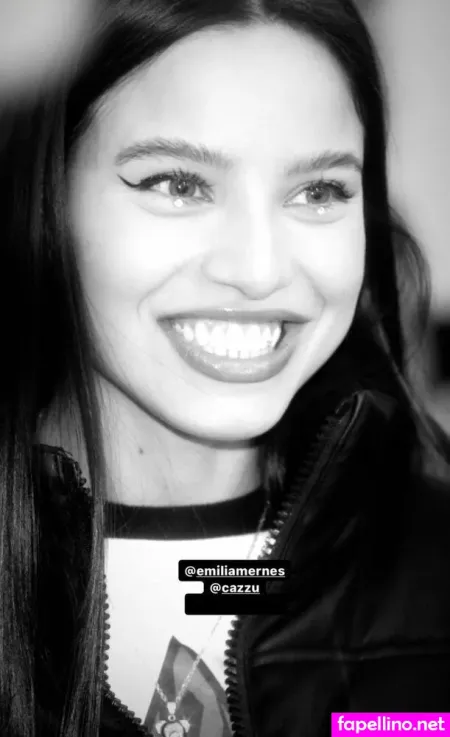Emiliamernes OnlyFans Thumbnail #pweefH1GQB