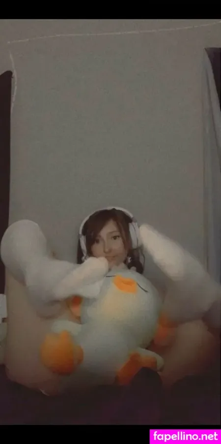 Emiliarenblue OnlyFans Thumbnail #K5RbpZQQ7i