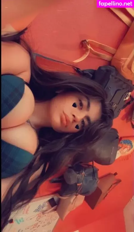 Emiliatorres55 OnlyFans Thumbnail #SlGaPPgrM5