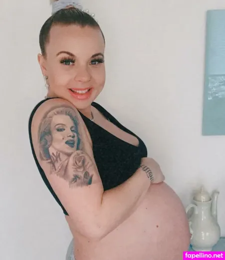 Emilie Brooklyn OnlyFans Thumbnail #206QC4KFoZ