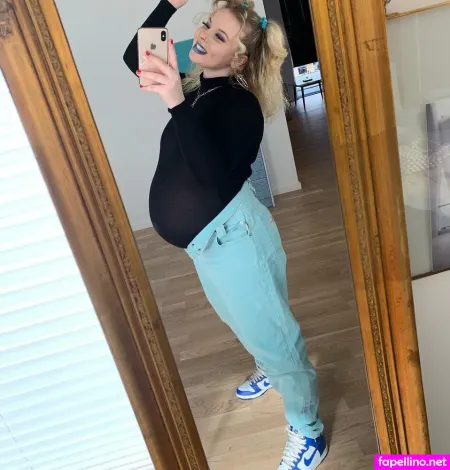 Emilie Brooklyn OnlyFans Thumbnail #RKBlwJGS1b