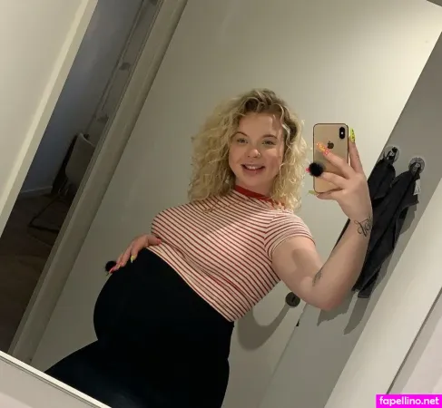 Emilie Brooklyn OnlyFans Thumbnail #gxngyo9wnN