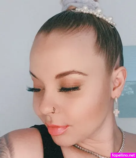 Emilie Brooklyn OnlyFans Thumbnail #ym6em7n4Jl