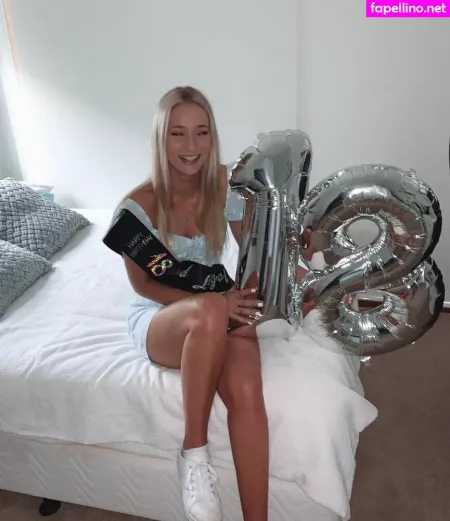 Emilie Kull OnlyFans Thumbnail #f4PWUVLtiy