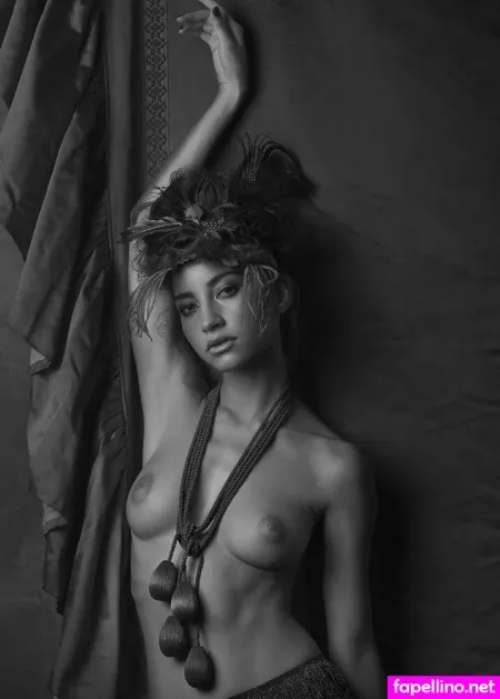 Emilie Payet OnlyFans Thumbnail #Wx2Zb5GvOj