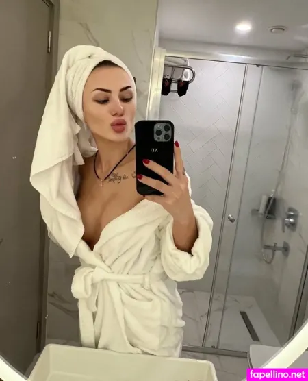 Emilie Teyral OnlyFans Thumbnail #TKlyeZbEet