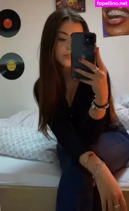 Emilie OnlyFans Thumbnail #WFWWW3n3Vd