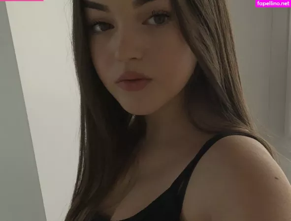 Emilie OnlyFans Thumbnail #o5i9MGF7IJ