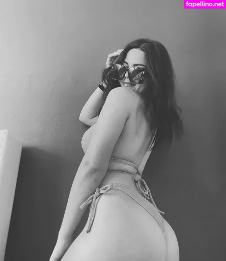 Emiliee Russo OnlyFans Thumbnail #3flIlRJQfT