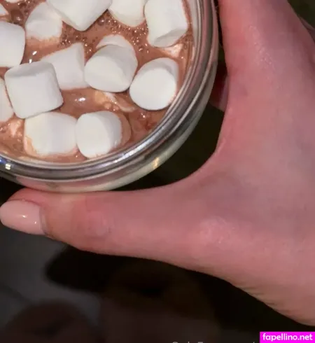 Emiliefree OnlyFans Thumbnail #CVZfEZbShO