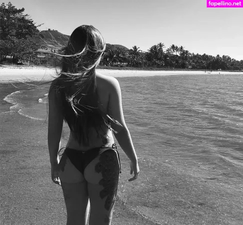 Emille Bee OnlyFans Thumbnail #NrVXqnVgnR