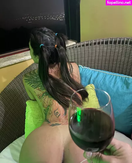 Emillivalentina OnlyFans Thumbnail #8KlbYRCjFm