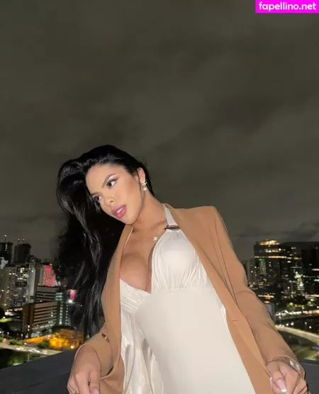 Emillivalentina OnlyFans Thumbnail #fv6MAlMwzO