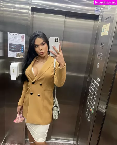 Emillivalentina OnlyFans Thumbnail #rKI7cyZoo2