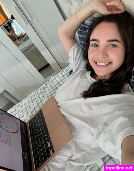 Emilllliaa OnlyFans Thumbnail #QpLbQb7fTe