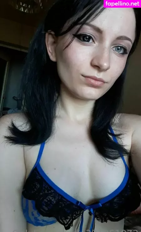 Emilly Miller OnlyFans Thumbnail #9uH8Sbf8gN