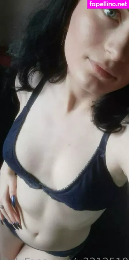 Emilly Miller OnlyFans Thumbnail #LPP9bE2AiB