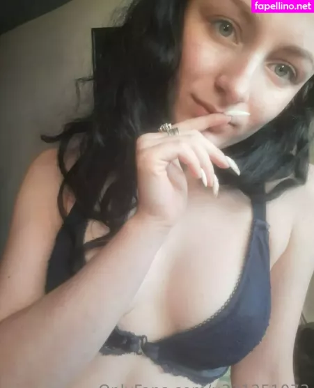 Emilly Miller OnlyFans Thumbnail #OdnLSRkqEC