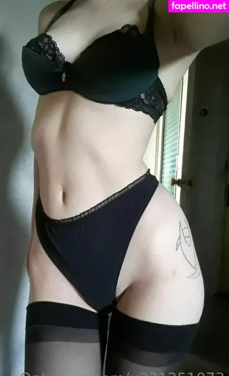 Emilly Miller OnlyFans Thumbnail #bEwNhk6D38